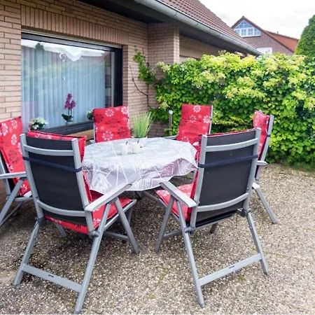 Cozy Terraced House Near The Holiday home Dornumersiel