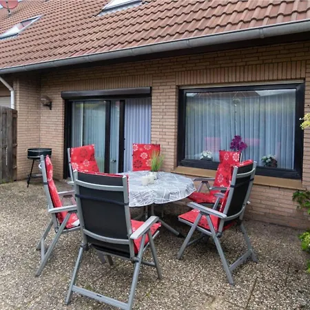 Cozy Terraced House Near The Holiday home Dornumersiel
